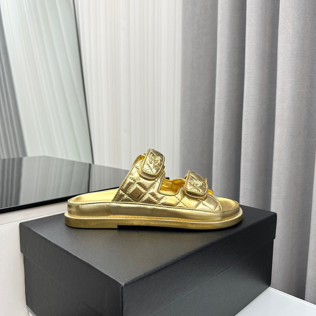 dad sandals gold metalic lambskin mules - 35