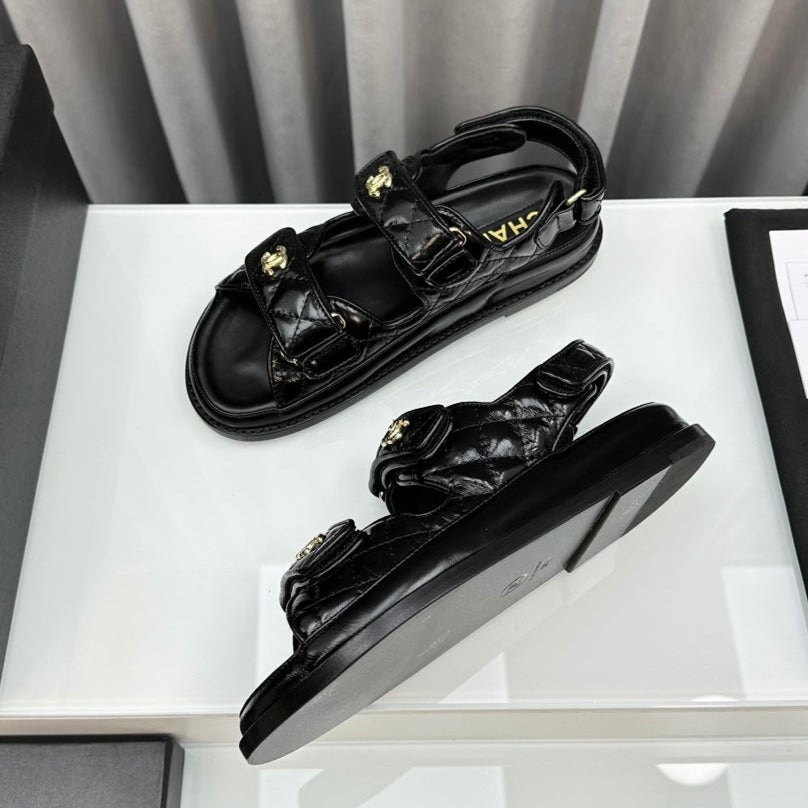 dad sandals black patent lambskin - 35