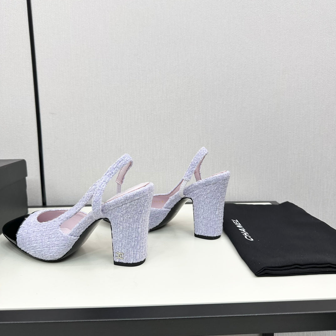 HIGH SLINGBACK LIGHT BLUE TWEED AND BLACK CALFSKIN - 34