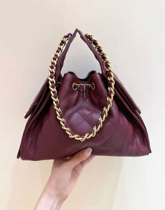 СУМКА CHANEL 25S КОЛЬОРУ ROSSO ANCORA (ЧЕРВОНИЙ), ЗІ ШКІРИ ТЕЛЯТИ З ЗЕРНИСТОЮ СТРУКТУРОЮ 30 РОЗМІРУ, ЗОЛОТИСТА ФУРНІТУРА