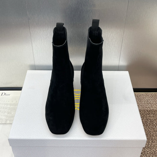 DIOR 25S ANKLE BOOT IN BLACK SUEDE - 34