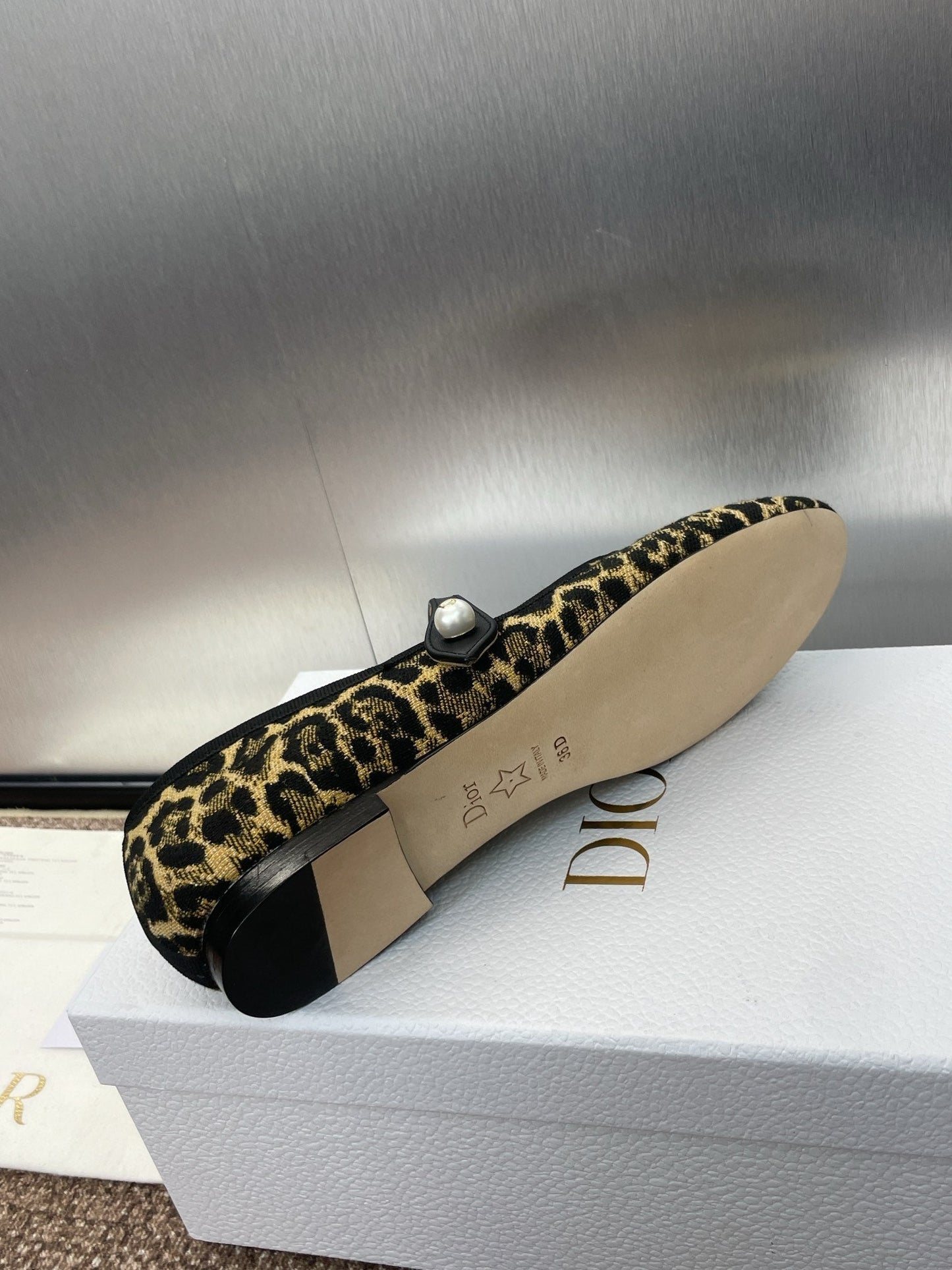 BALLET FLAT CAMEL PONY HAIR CALFSKIN WITH BROWN LEOPARD MOTIF - 34