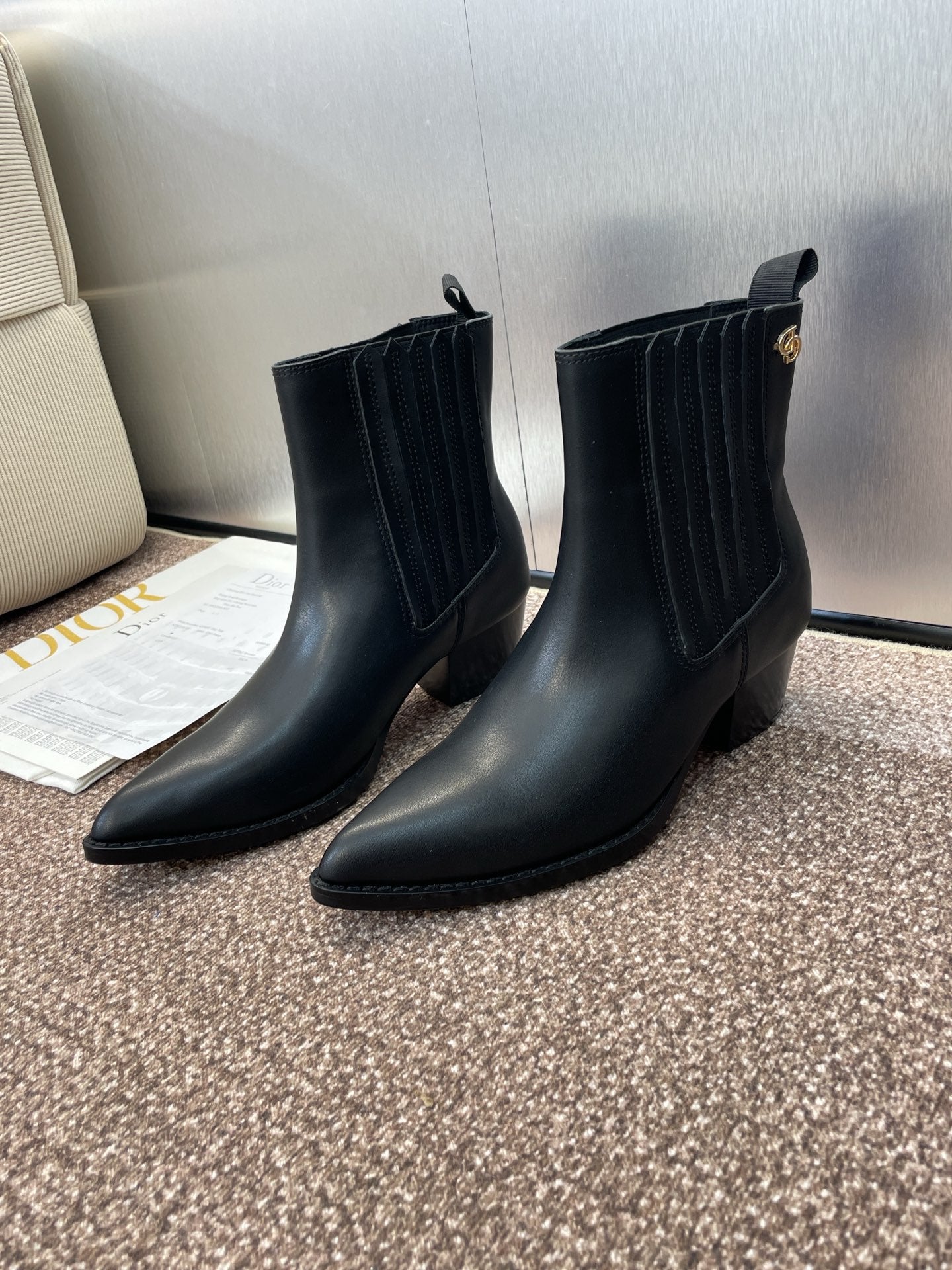 DIOR 25S D-WEST HAUTE COUTURE CHELSEA BOOTS 45MM IN BLACK CALFSKIN - 35