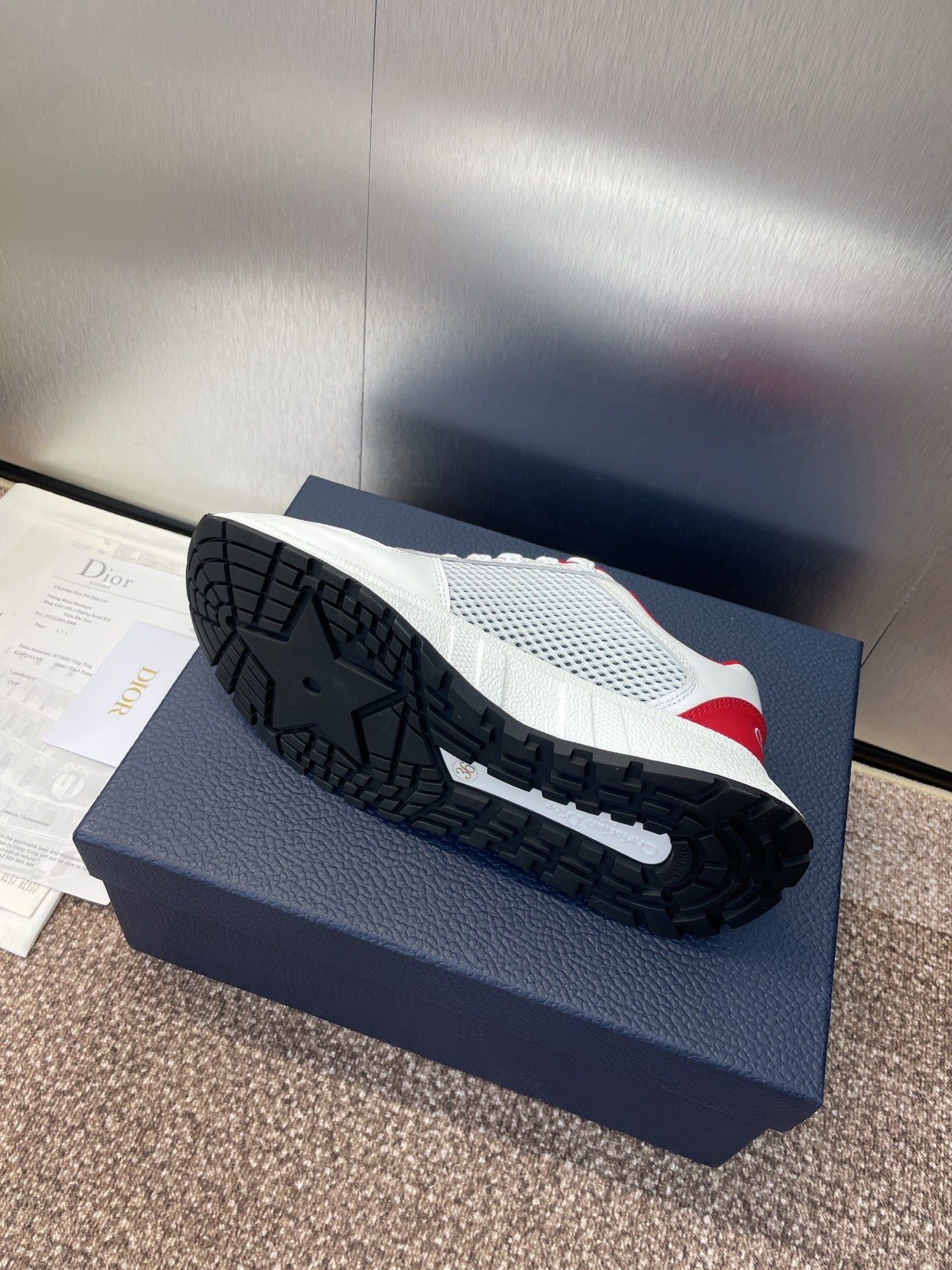 DIOR 25S D-RUN'N COUPLE SNEAKERS IN WHITE RED CALFSKIN AND MESH - 35