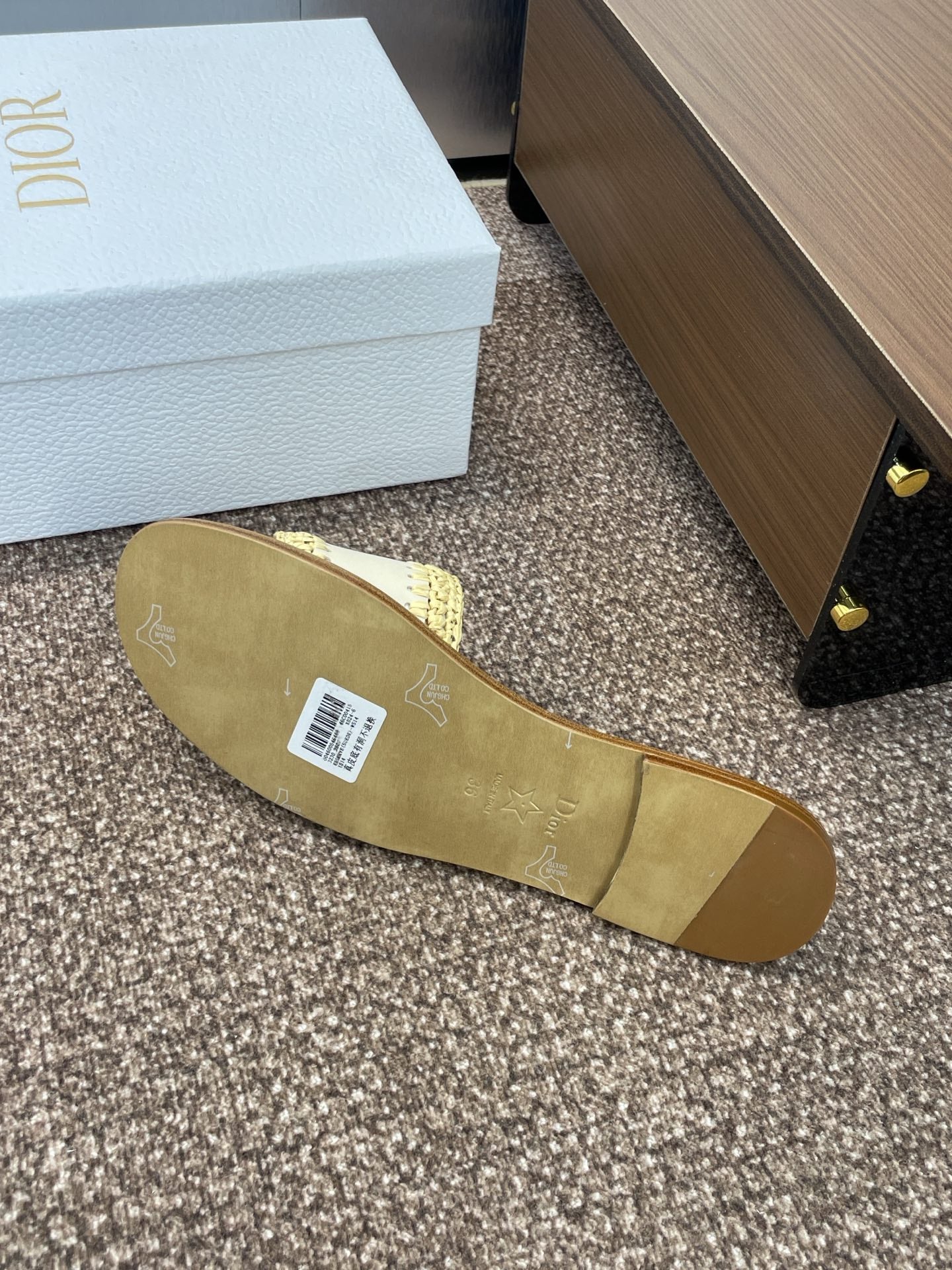 DIOR 25S D-LANE SLIDE LIGHT BEIGE CALFSKIN AND YELLOW BRAIDED RAFFIA - 35
