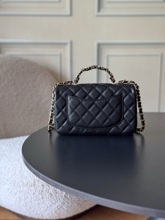 CHANEL 25S FLAP BAG 20 СМ З ЧОРНОЇ ЗЕРНИСТОЇ ШКІРИ З ЗОЛОТОЮ ФУРНІТУРОЮ