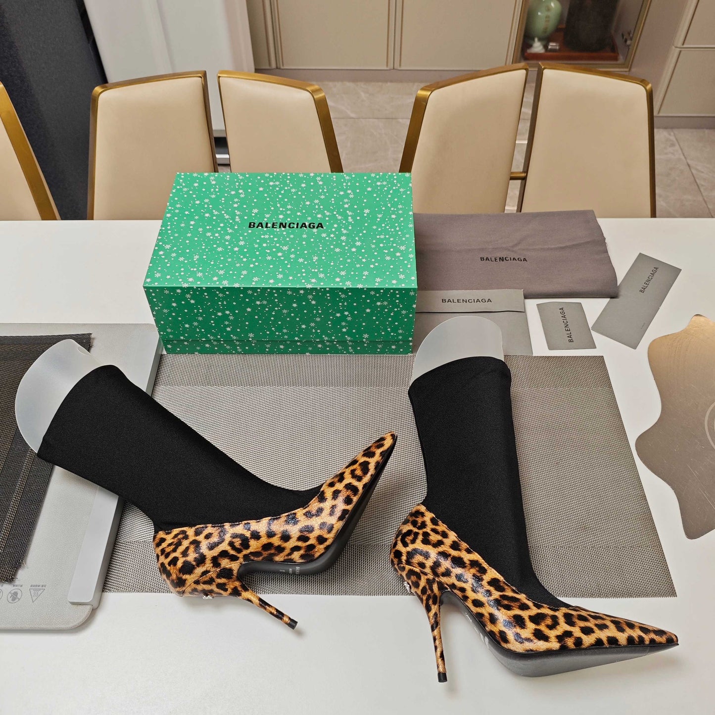 BALENCIAGA 25S POINTED-TOE HIGH HEELS 90 MM IN BLACK FABRIC AND LEOPARD PRINT CALFSKIN STYLE 2 - 35