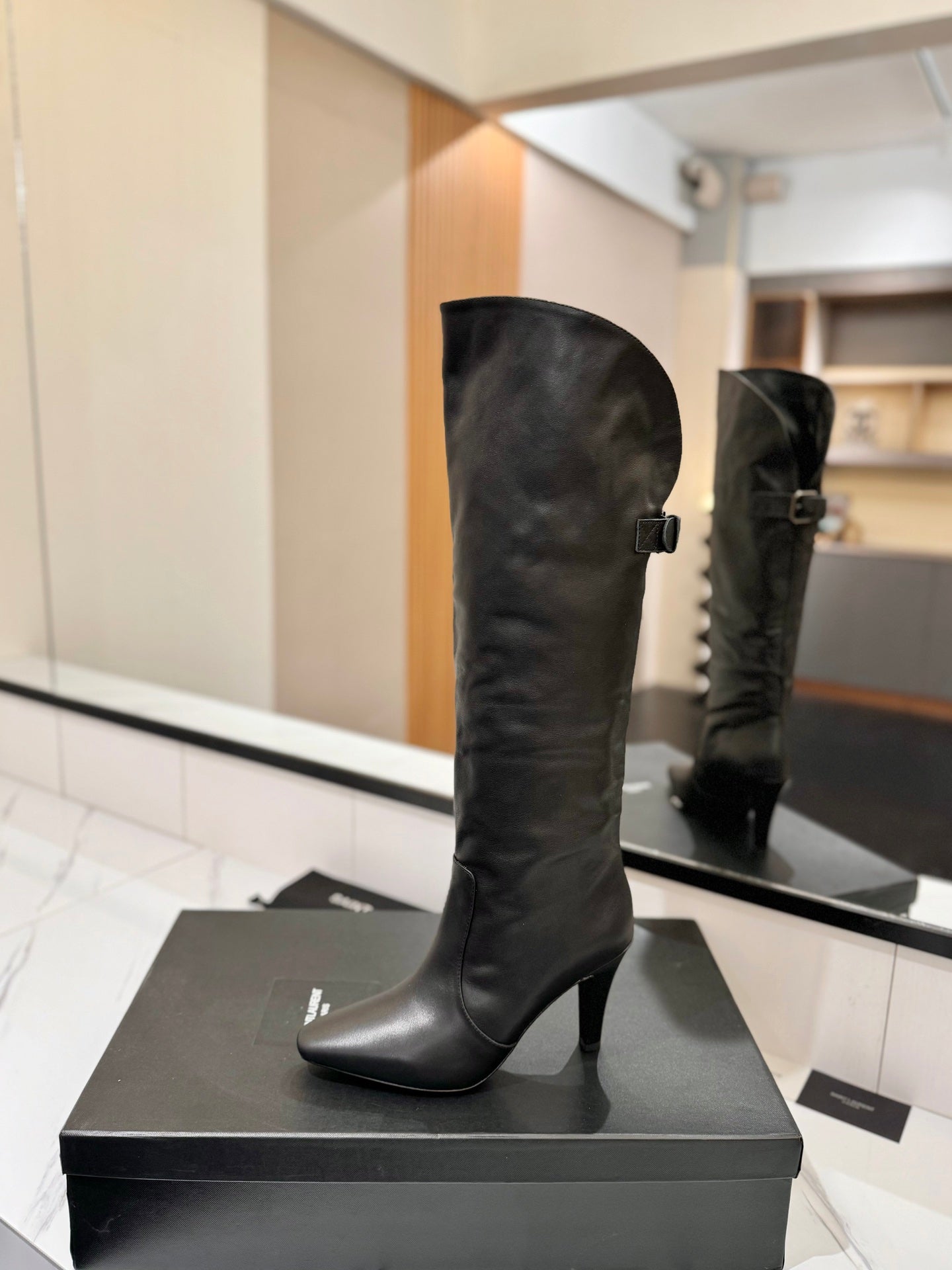 CLASSIC HIGH KNEE BOOTS IN BLACK CALFSKIN - 35