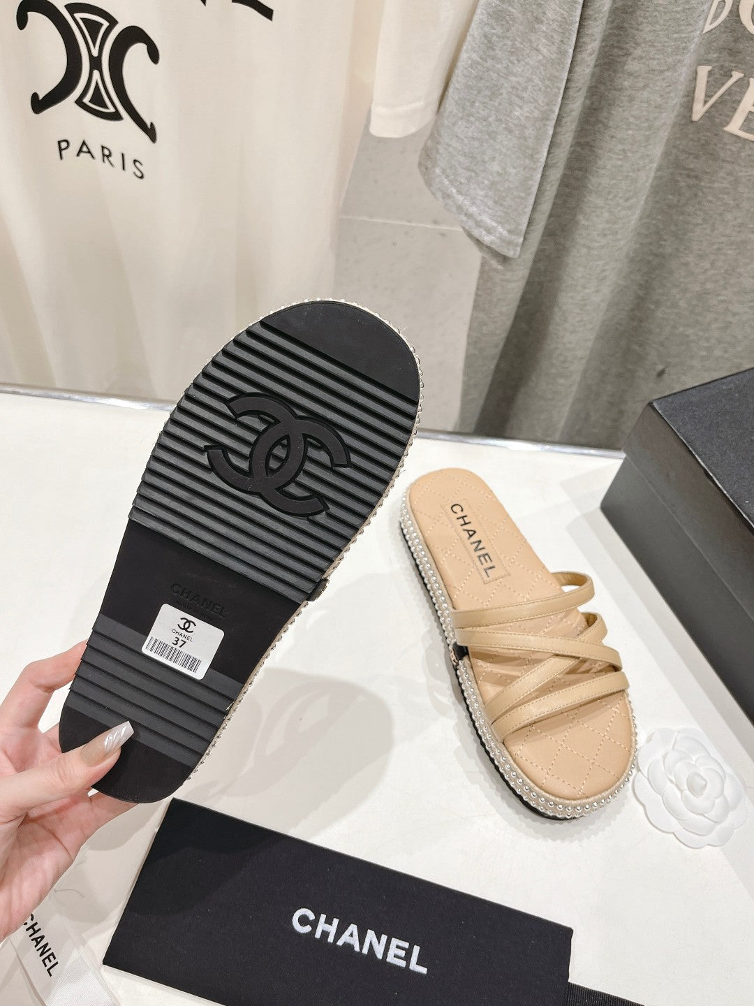 SLIPPERS CROSS STRAPS IN BEIGE CREAM LAMBSKIN - 35
