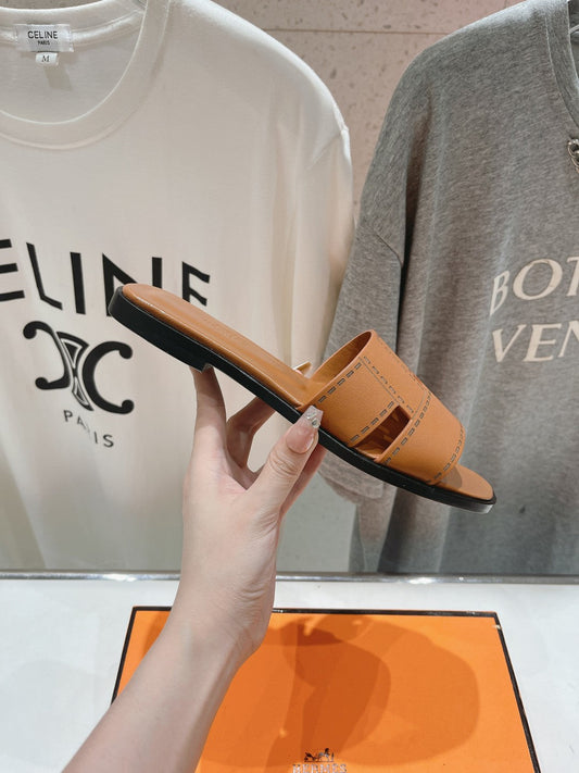Idioma Sandal Tan Calfskin - 35