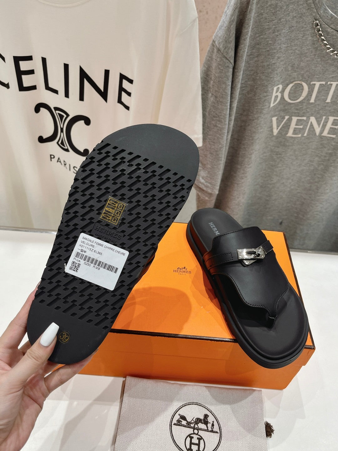 EMPIRE SANDAL BLACK CALFSKIN - 35