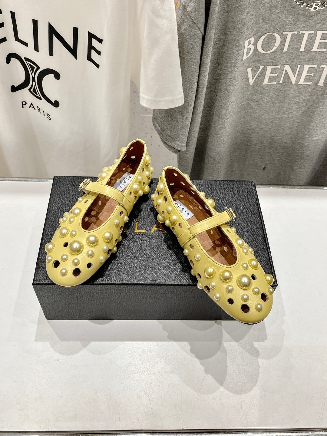 ALAIA PEARL MARY JANE SHOES IN YELLOW CORN LAMBSKIN - 35