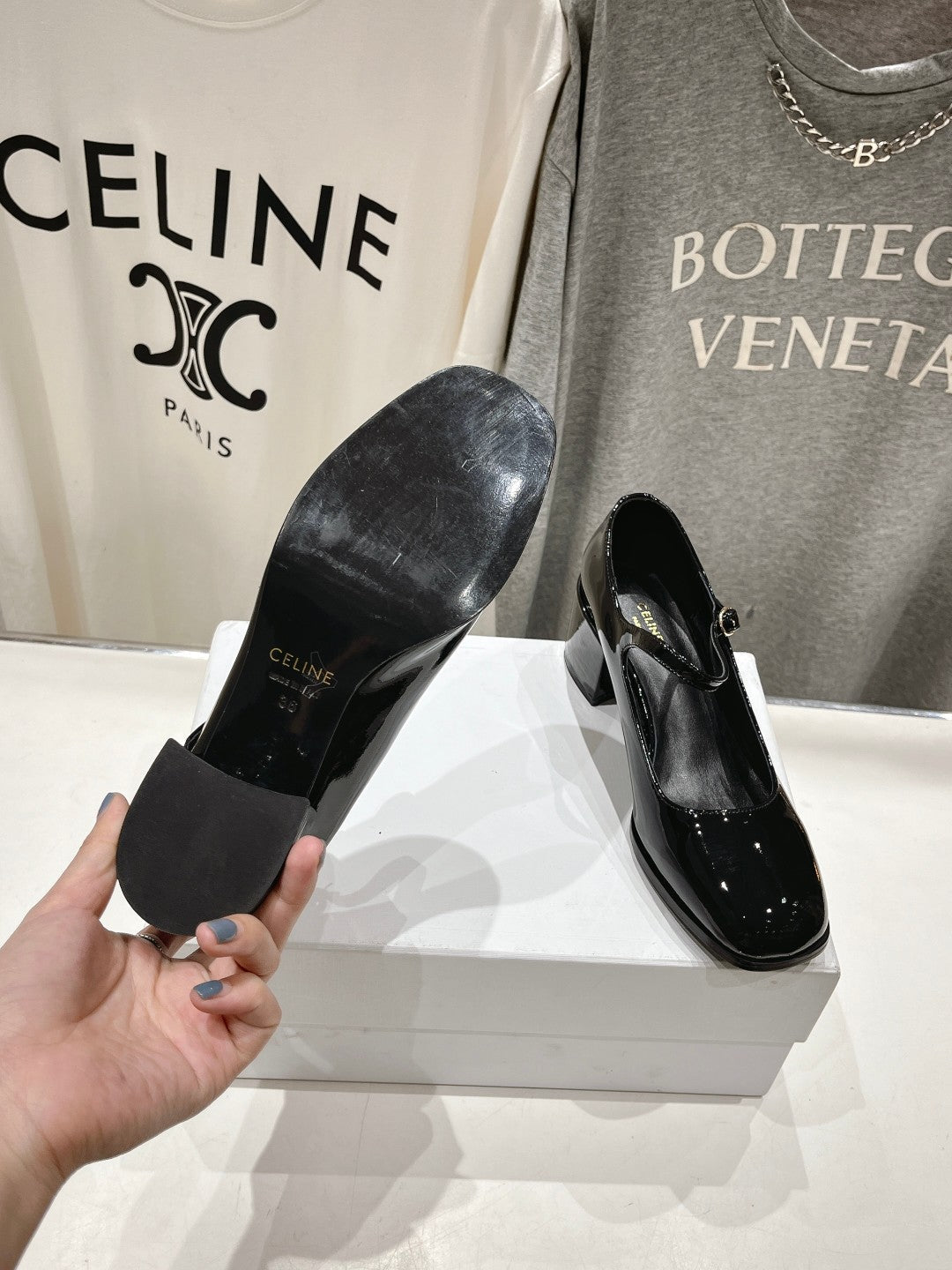 MEDIUM - HEEL MARY JANE SHOES IN BLACK GLOSSY CALFSKIN - 35
