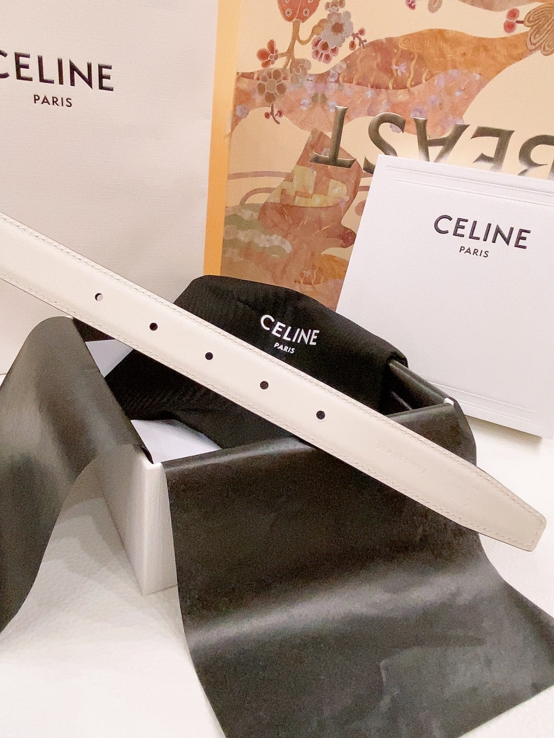 CELINE 25S BELT 25MM REVERSIBLE TRIOMPHE IN WHITE CALFSKIN 565537 - 26 - 28