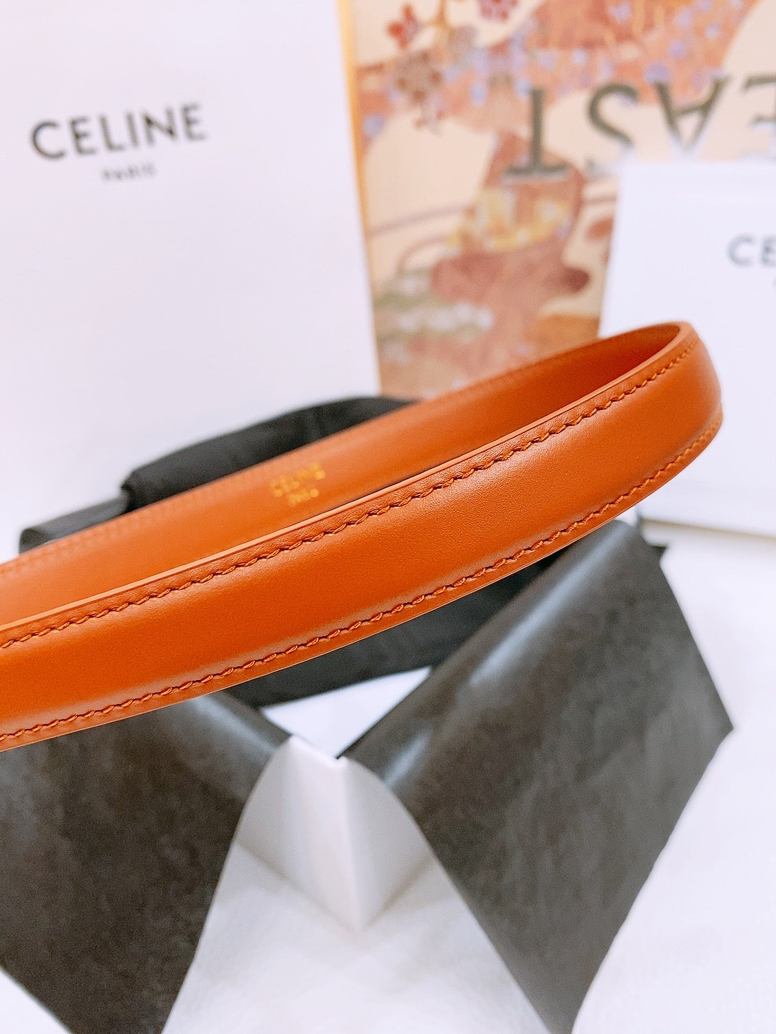 CELINE 25S BELT 18MM WITH ARC DE TRIOMPHE BUCKLE IN DARK CARAMEL 571504 - 26 - 28