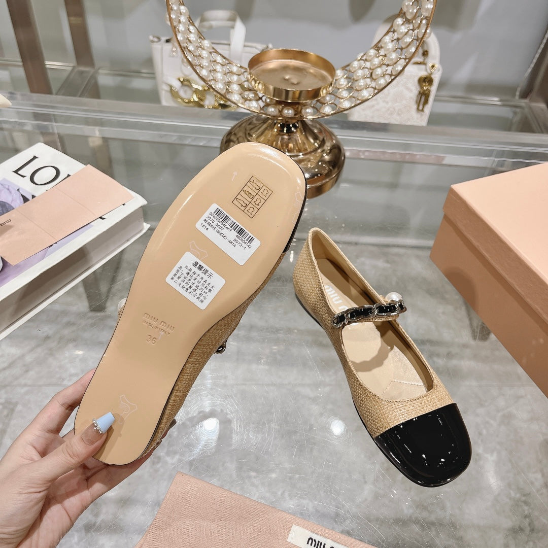 MARY JANE SANDAL CAP TOE DARK CREAM SHEEPSKIN - 35