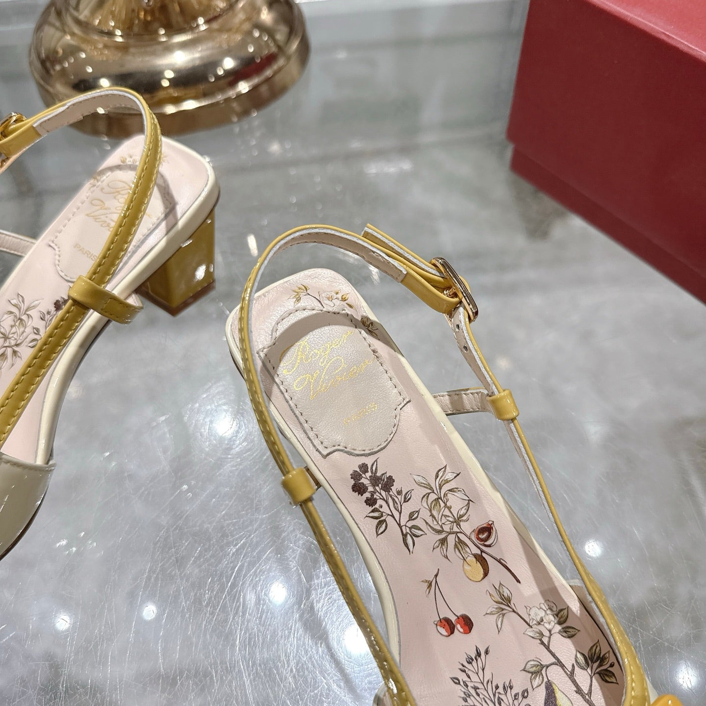 VIVIER SLINGBACK 45 IN YELLOW CALFSKIN - 34