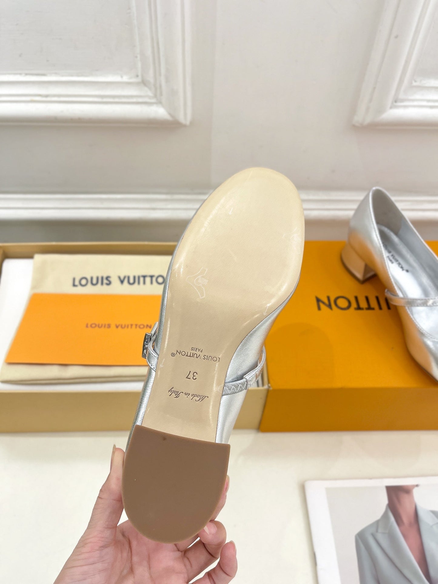 LV WOMEN ROMY HIGH BALLERINA IN SILVER METALLIC LAMBSKIN - 35