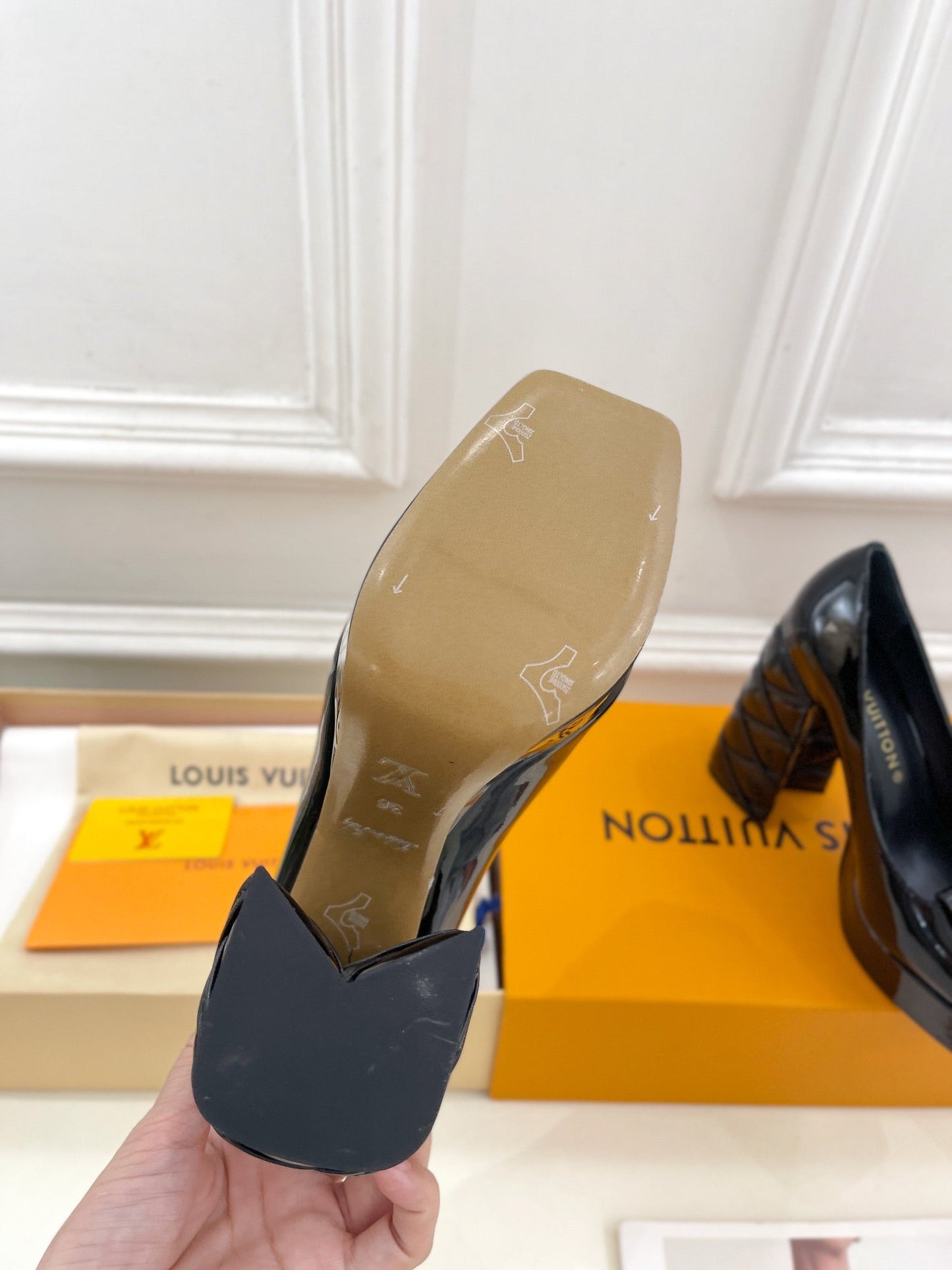 SHAKE MARY JANE HIGH HEEL 12 CM IN BLACK PATENT CALFSKIN - 34