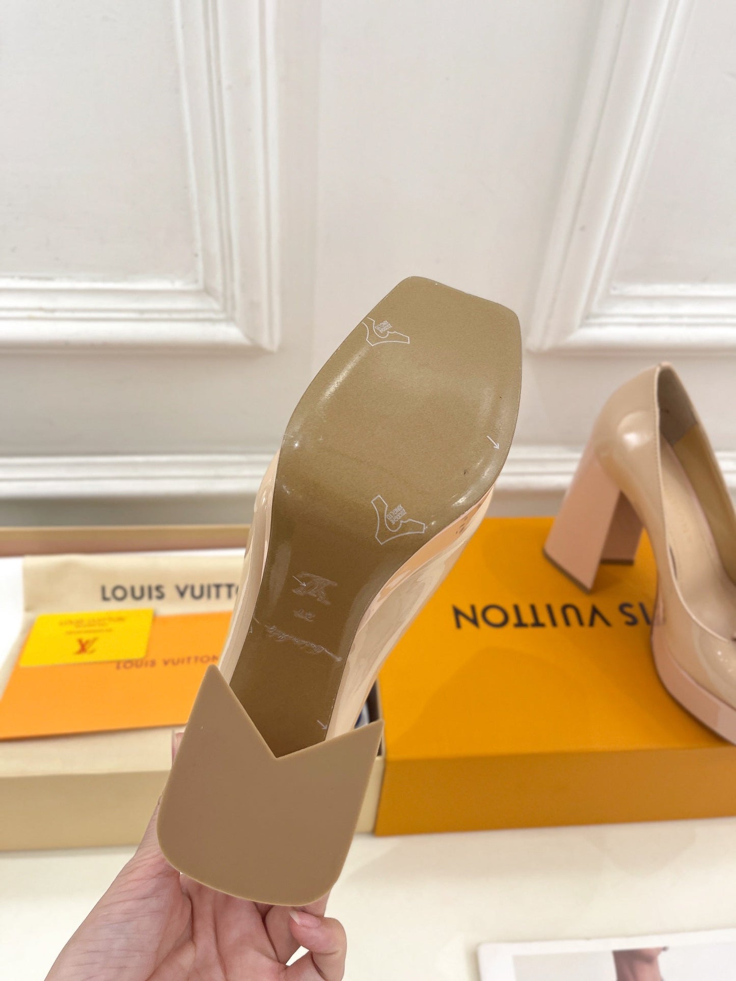 SHAKE MARY JANE HIGH HEEL 12 CM IN BISQUE BEIGE CALFSKIN - 34