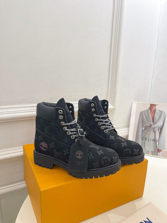 LV X TIMBERLAND MARTIN BOOT IN BLACK MONOGRAM SUEDE - 35