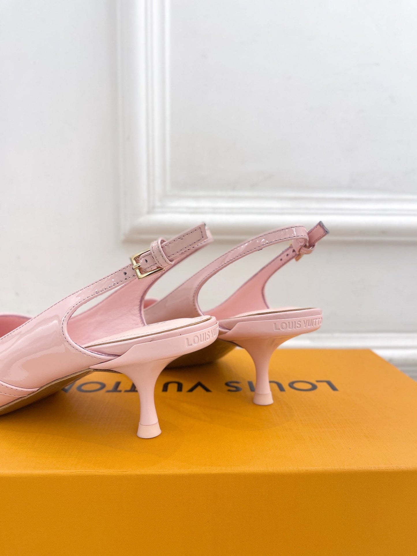 HIGH SLINGBACKS 5 CM IN BABY PINK CALFSKIN - 35