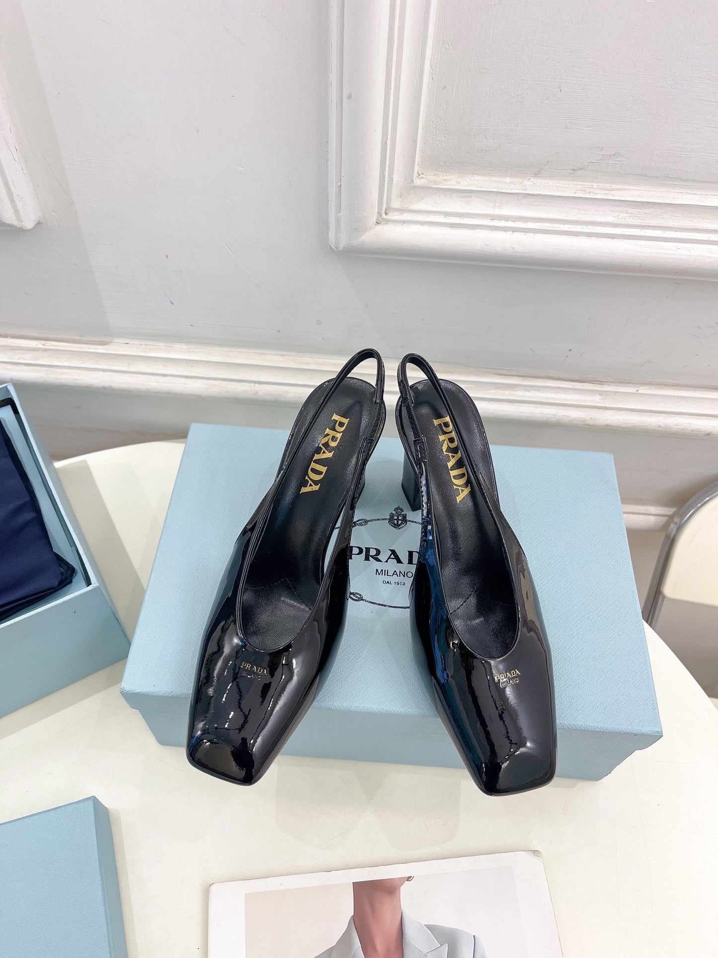 SQUARE TOE SLINGBACK PUMPS IN BLACK GLOSSY CALFSKIN - 34