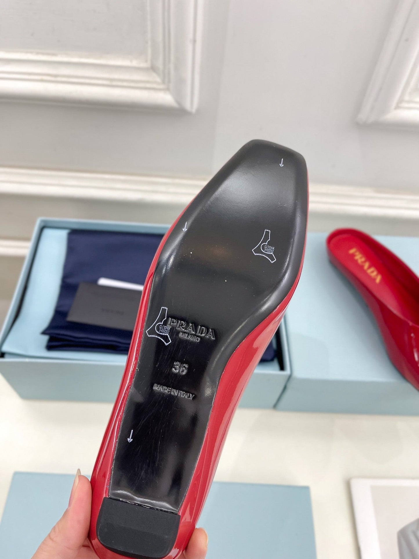 MULES SQUARE TOE IN RED SHINY CALFSKIN - 35