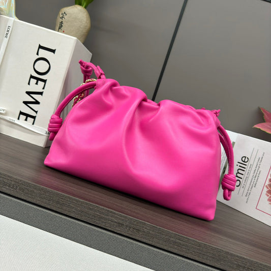 Сумка-відро LOEWE MEDIUM 30 FLAMENCO З РОЖЕВОЇ ШКІРИ ЯГНЯТИ
