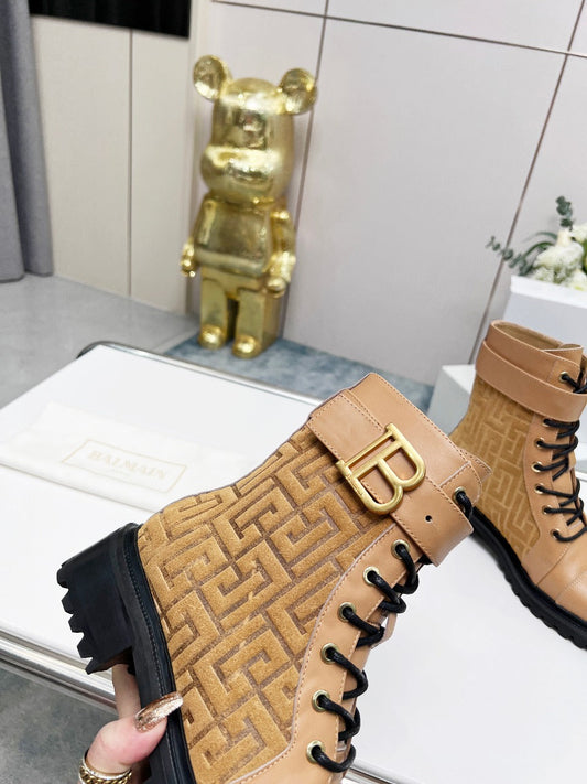 ЧОБОТИ BALMAIN 26S ЗІ СВІТЛО-КОРИЧНЕВОЇ ТЕЛЯЧОЇ ШКІРИ ТА ЗАМШІ