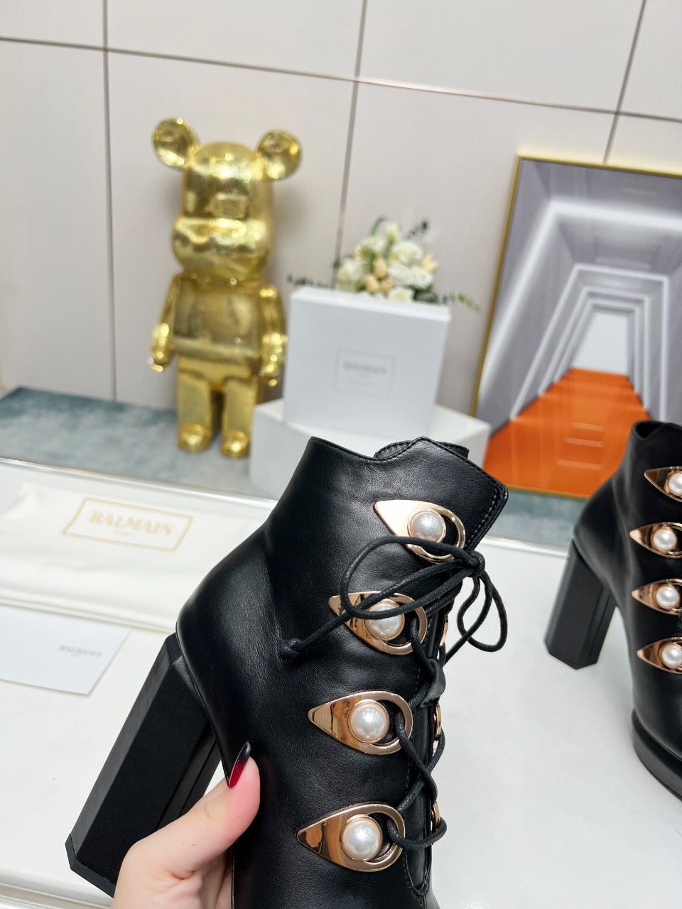 BALMAIN 26S ВІДКРИТІ ЧЕРЕВИКИ 115 ММ З ЧОРНОЇ ТЕЛЯЧОЇ ШКІРИ, ПРИКРАШЕНІ ПЕРЛАМИ