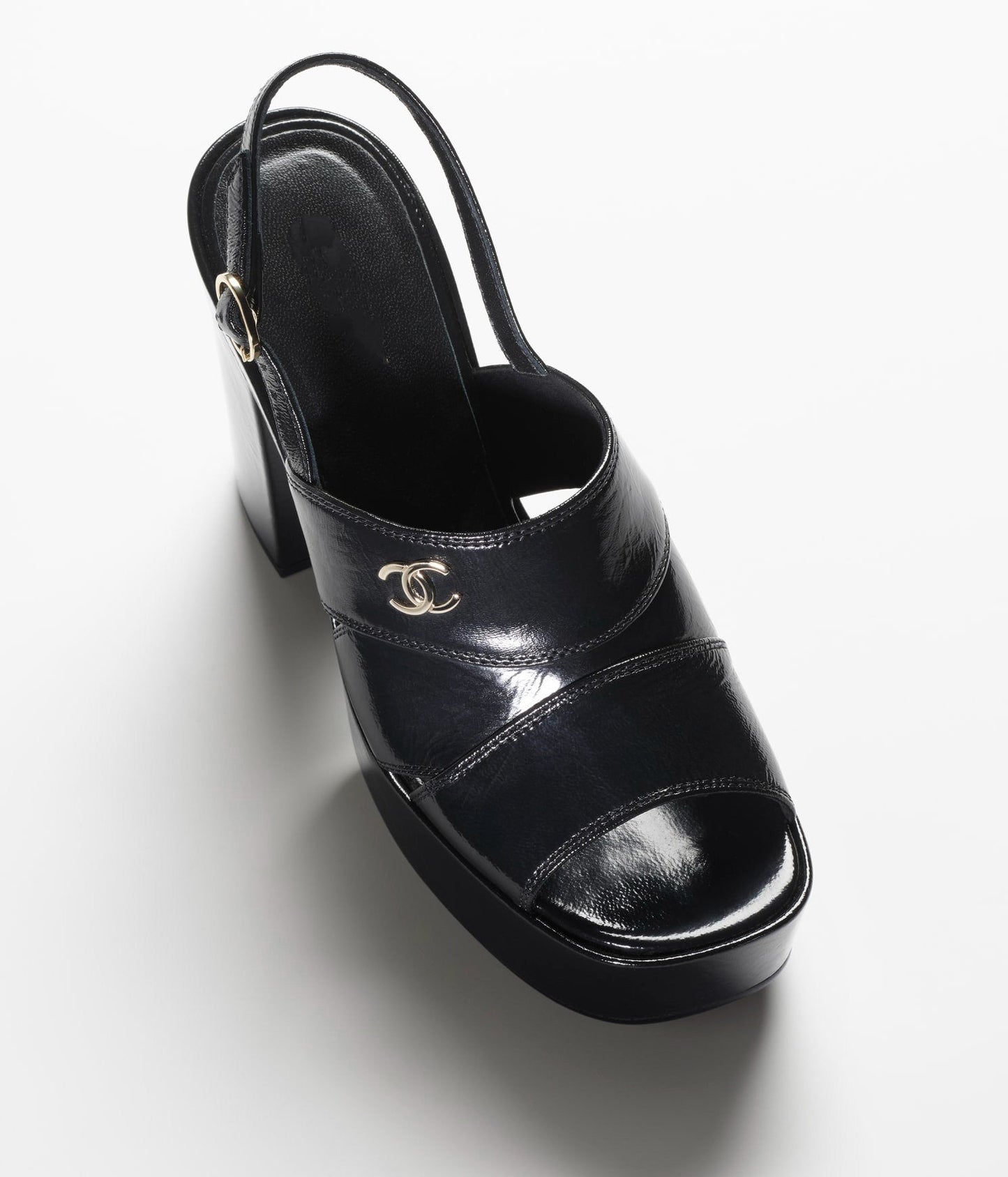 SANDALS BLACK PATENT CRUMPLED LAMBSKIN - 35