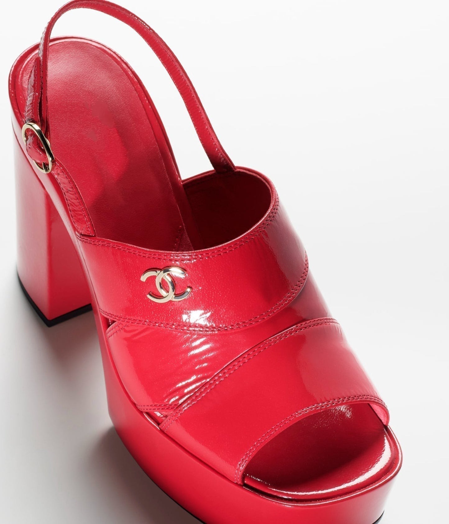 SANDALS RED PATENT CRUMPLED LAMBKSIN - 35