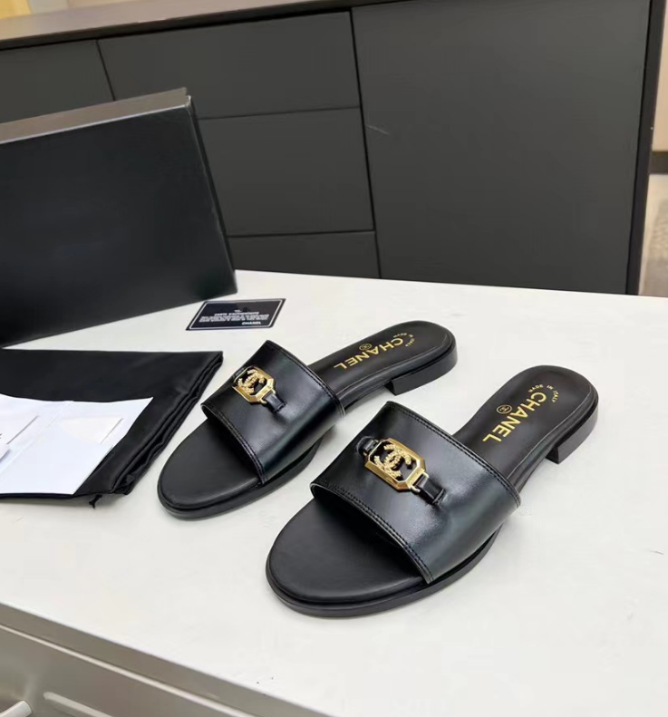 MULES NAVY BLUE SHINY CALFSKIN - 35