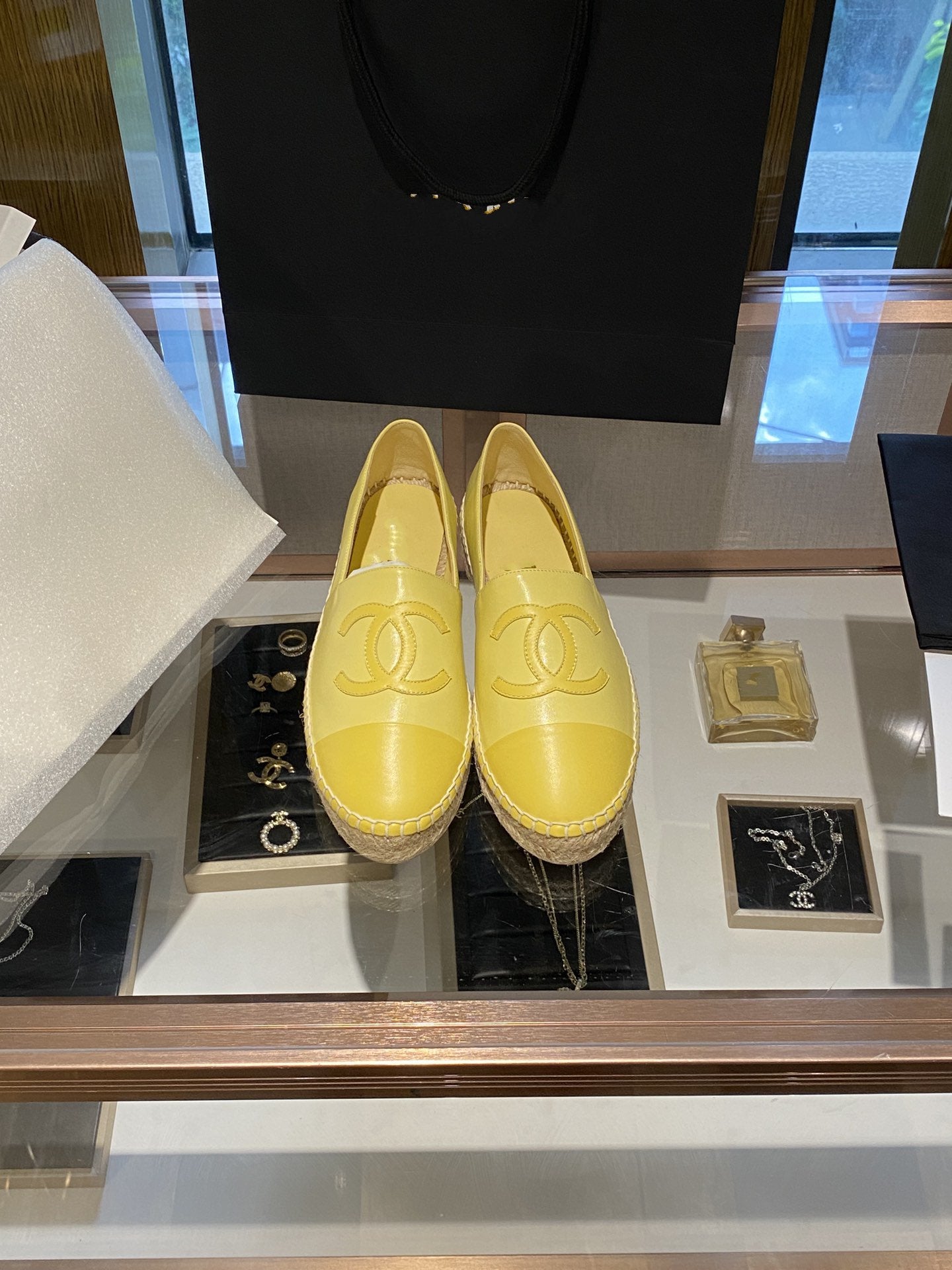 ESPADRILLES YELLOW LAMBSKIN - 35