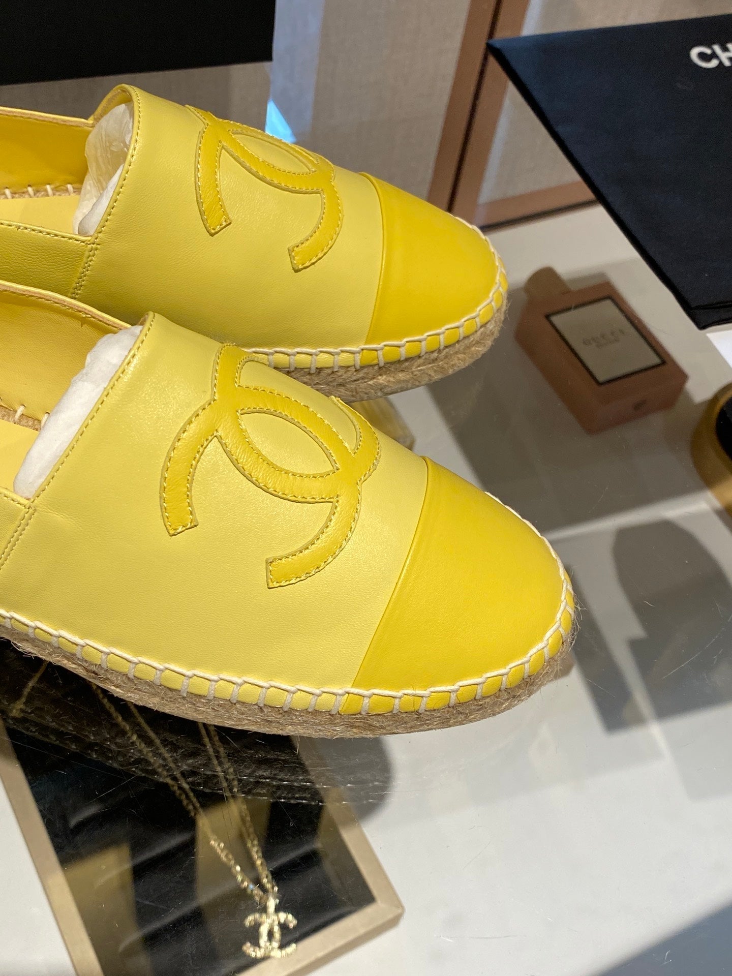 ESPADRILLES YELLOW LAMBSKIN - 35