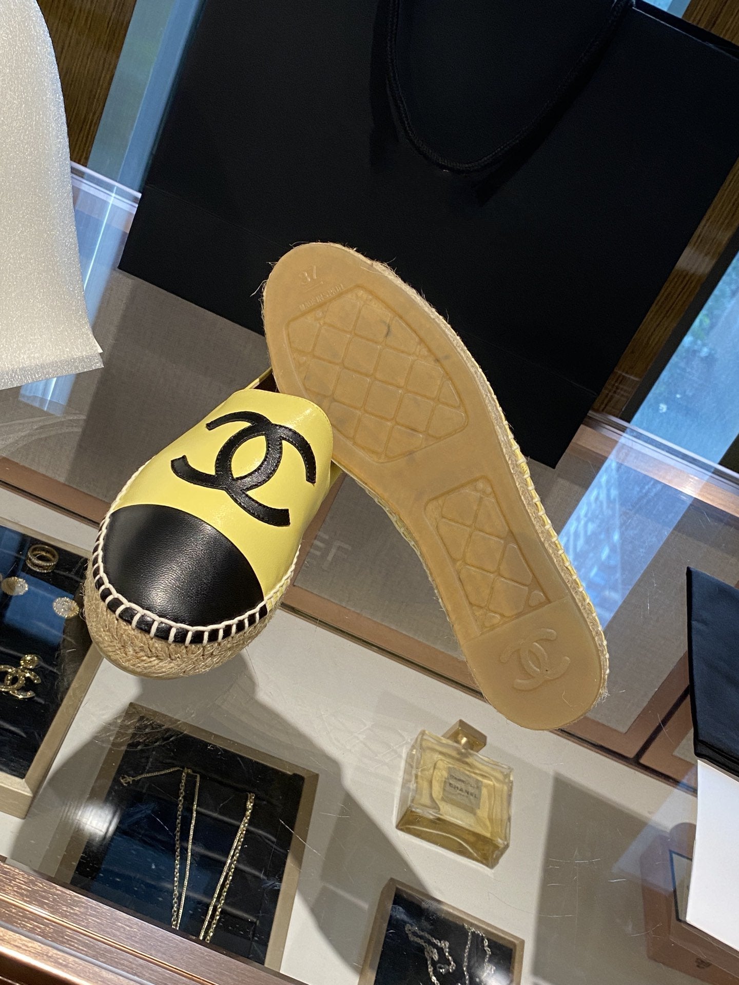 ESPADRILLES YELLOW BLACK LAMBSKIN - 35