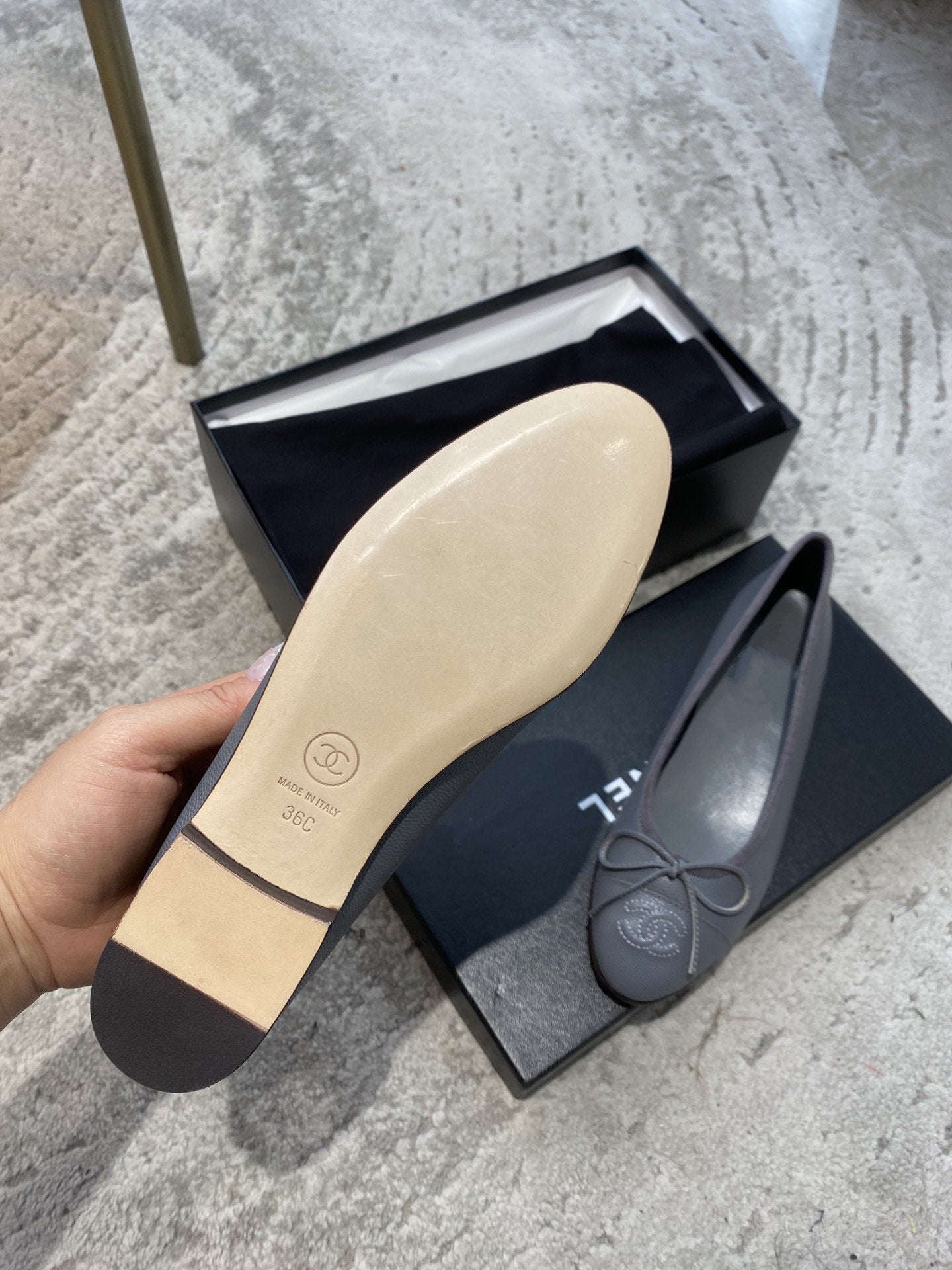 BALLET FLATS GREY GRAINED CALFSKIN - 35