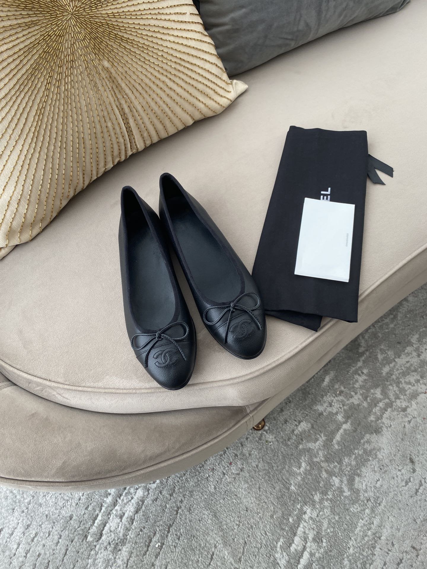 BALLET FLATS BLACK GRAINED CALFSKIN - 35