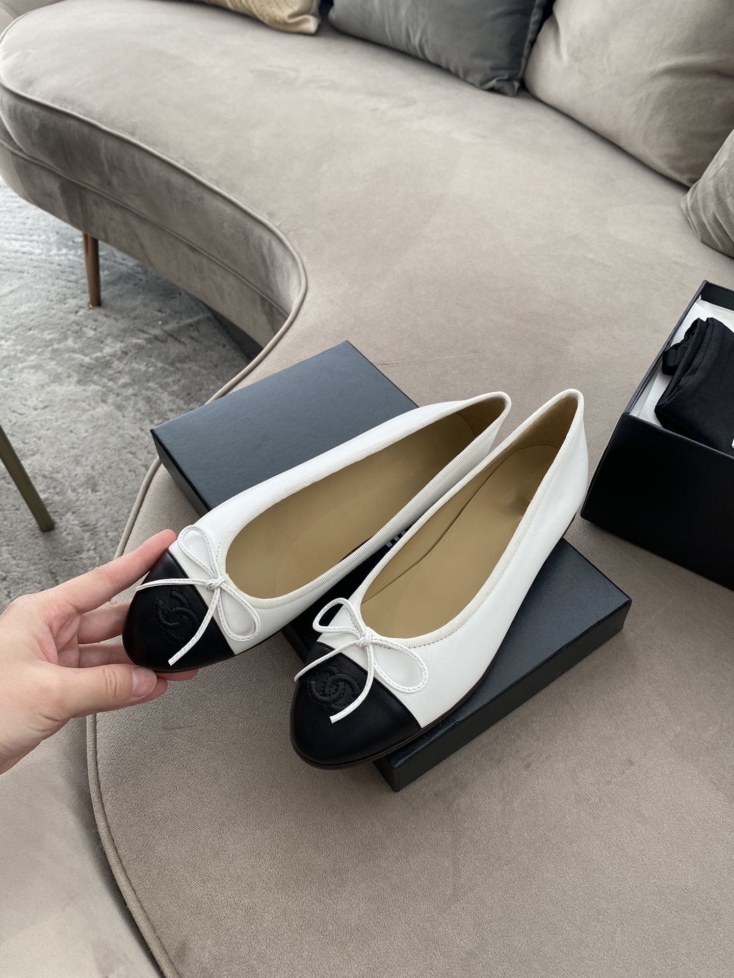 BALLET FLATS WHITE BLACK LAMBSKIN - 35