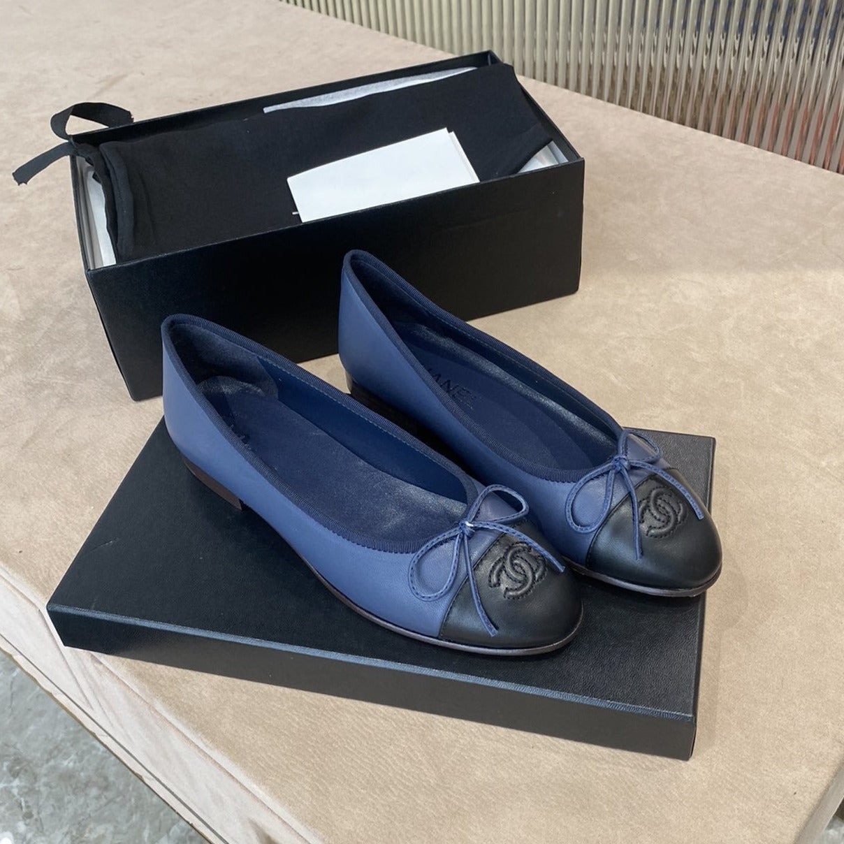 BALLET FLATS DARK BLUE BLACK LAMBSKIN - 35