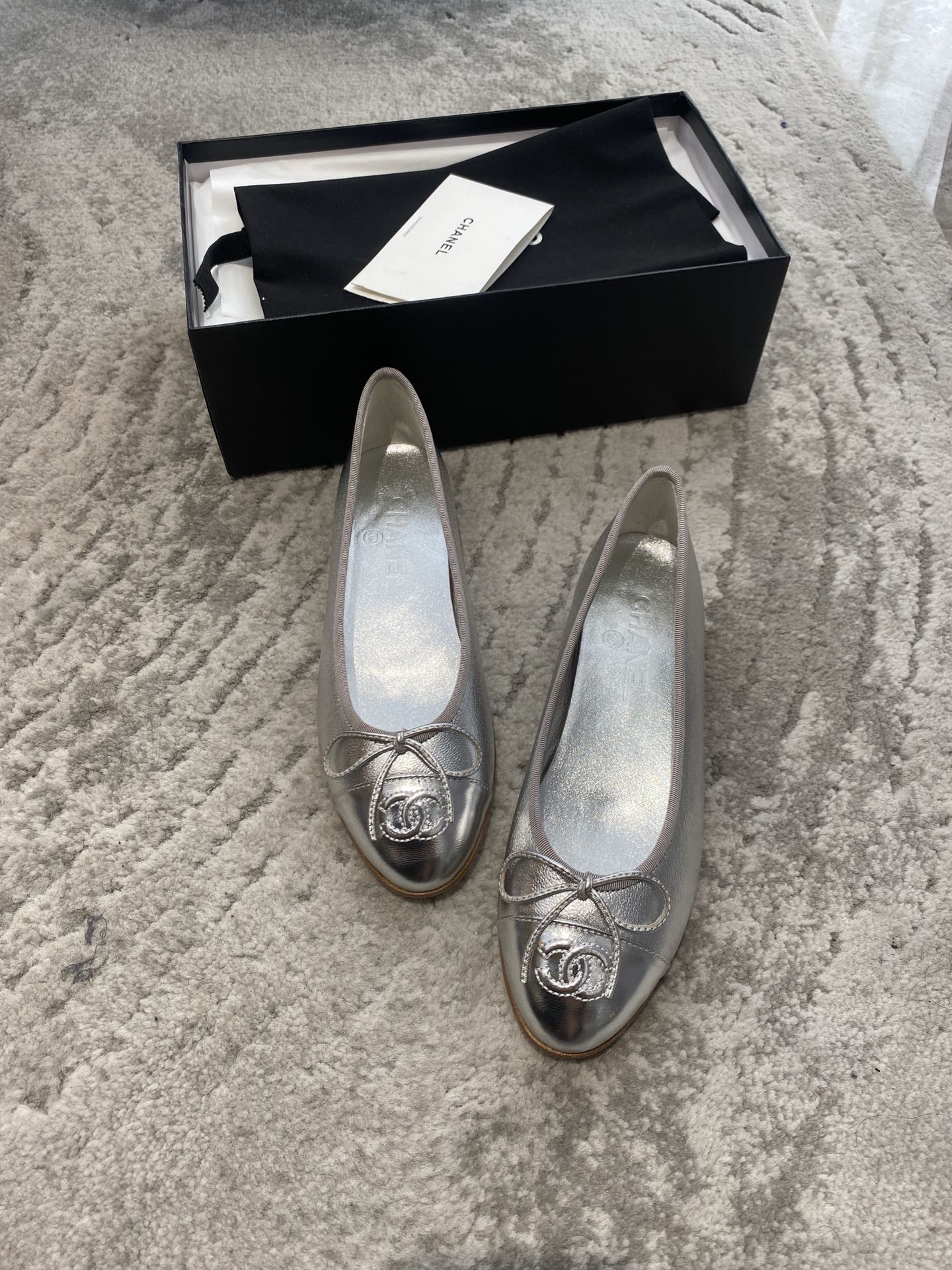BALLET FLATS SILVER LAMBSKIN - 35