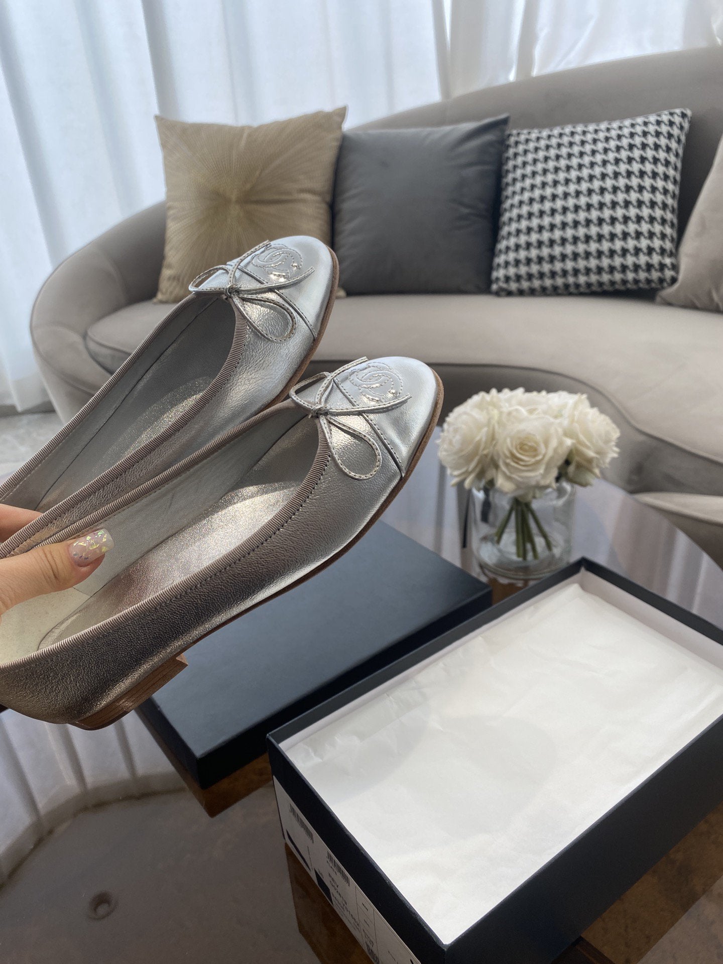 BALLET FLATS SILVER LAMBSKIN - 35