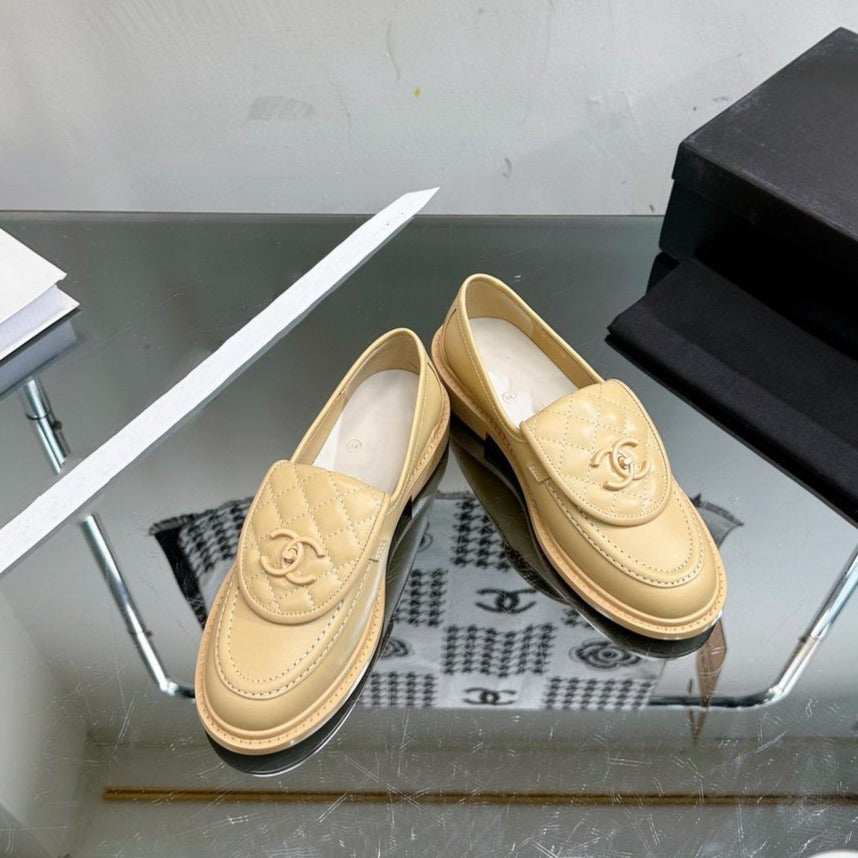 Moccasins Beige Quilted Calfskin - 35