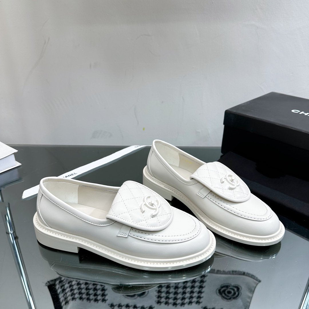 Moccasins White Quilted Calfskin - 35