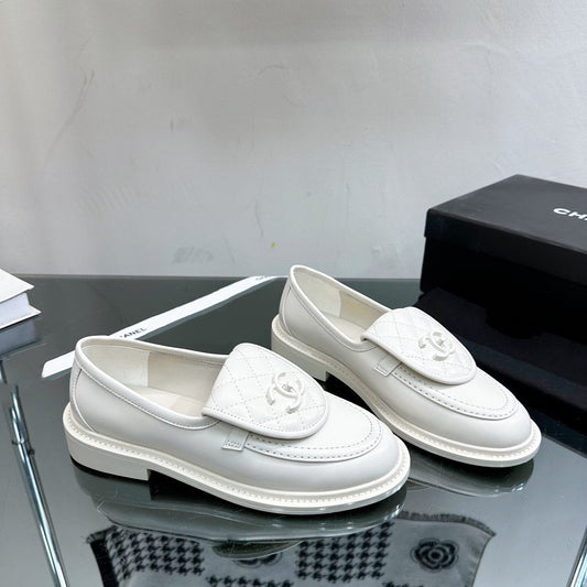 Moccasins White Quilted Calfskin - 35