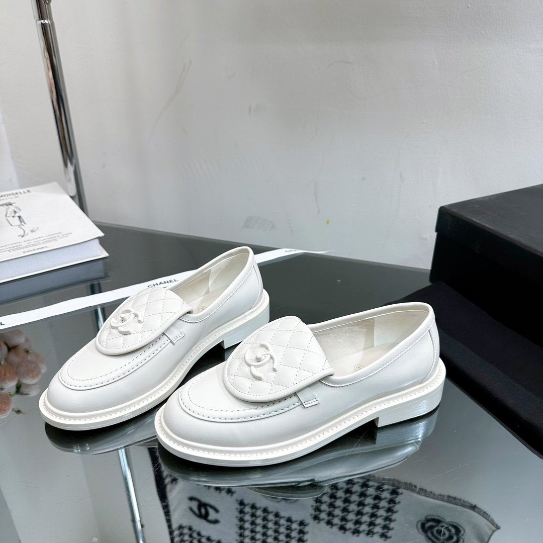 Moccasins White Quilted Calfskin - 35