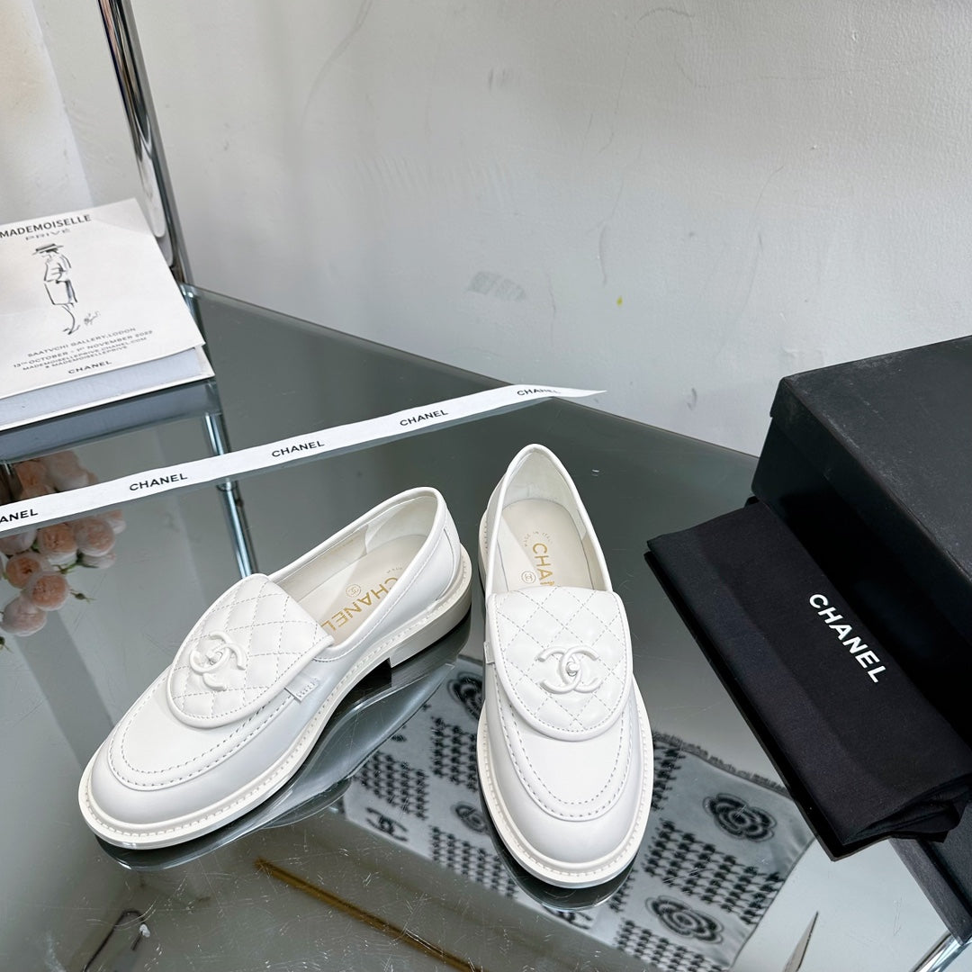 Moccasins White Quilted Calfskin - 35