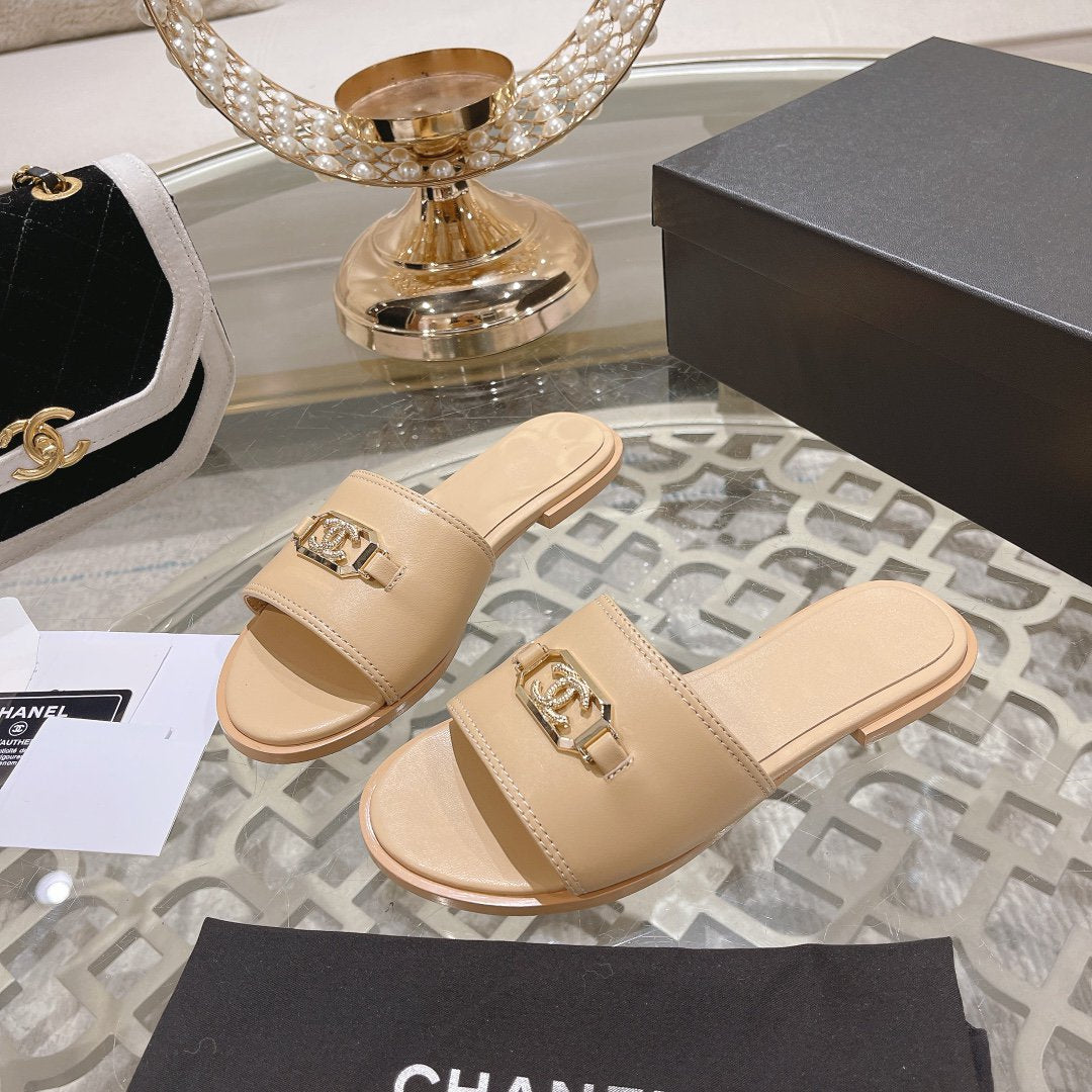 Mules Beige Shiny Calfskin - 35