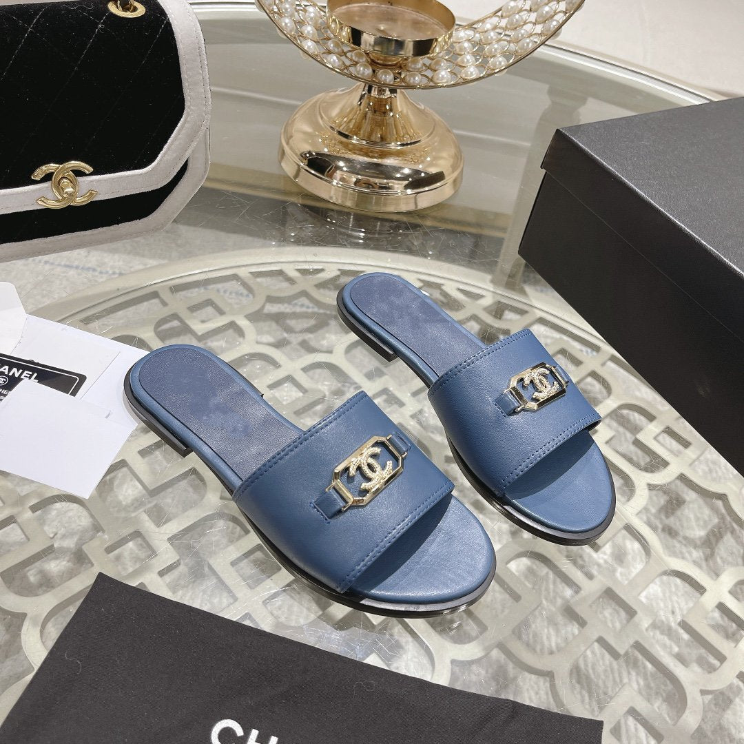 Mules Blue Shiny Calfskin - 35